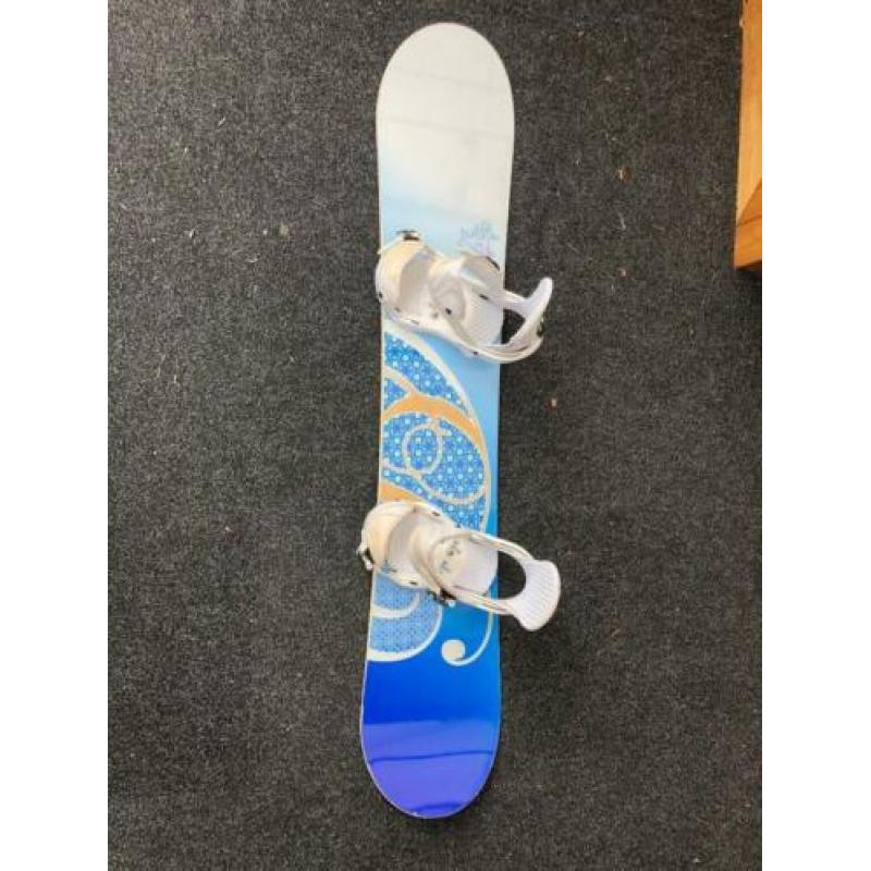 BURTON dames snowboard 150cm, in keurige staat