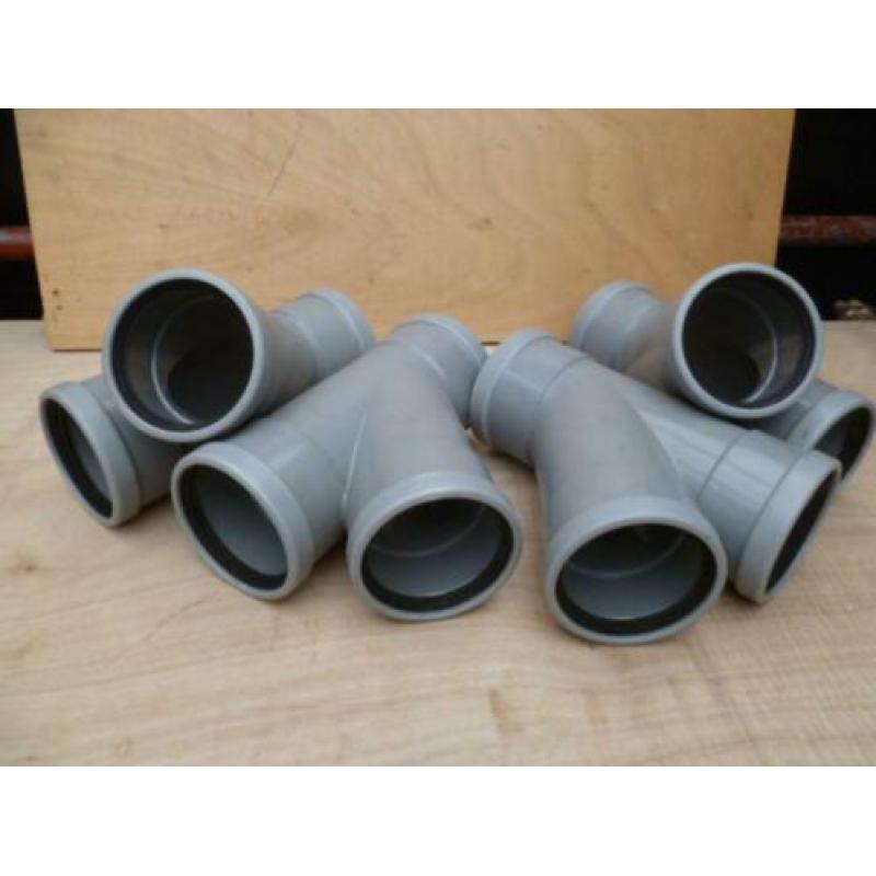 4 nieuwe stroom T riool 3x sok met rubber 110 mm