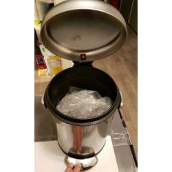 Simplehuman 4,5 liter RVS Retro pedaalemmer