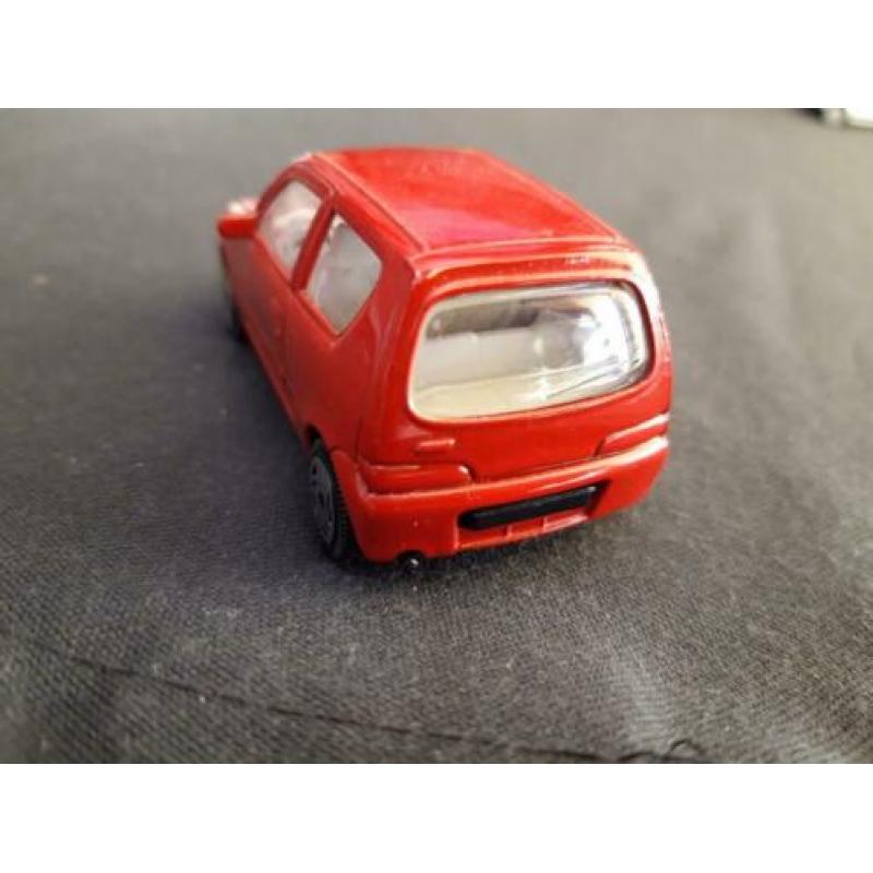 Fiat Seicento Sporting rood, Majorette 1:43