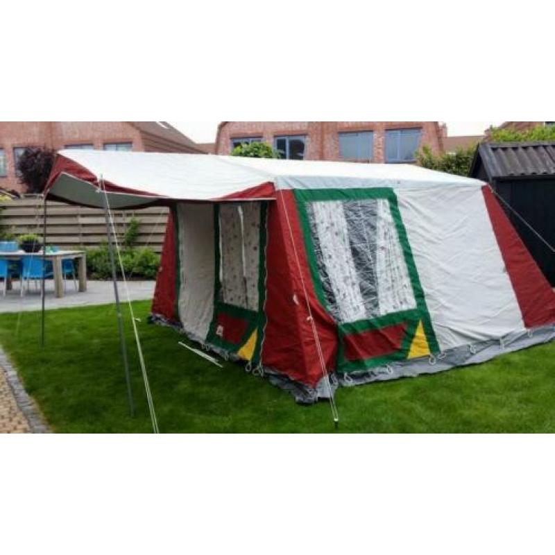 Bungalowtent en inboedel
