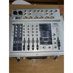 Edirol M-100 FX (Roland)