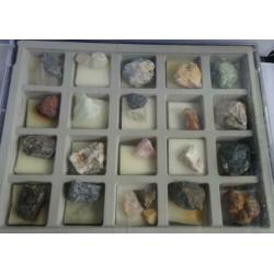 VERZAMELING STENEN MINERALEN * In Dozen *