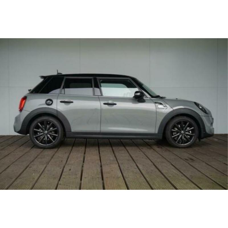 MINI 5-deurs Cooper S 60 Years Edition Chili + Serious Busin