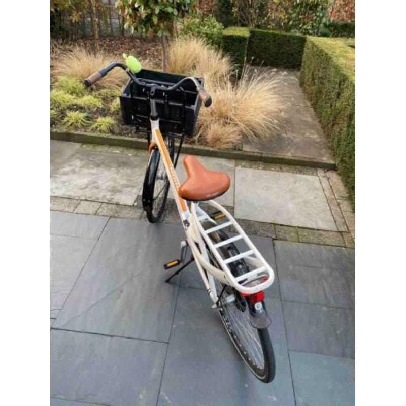 Dames stationsfiets Postcodeloterij