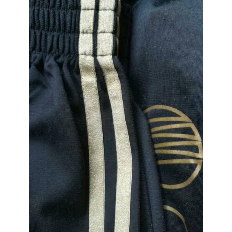 Adidas Dames trainingsbroek, maat 2xs /gouden glitter streep