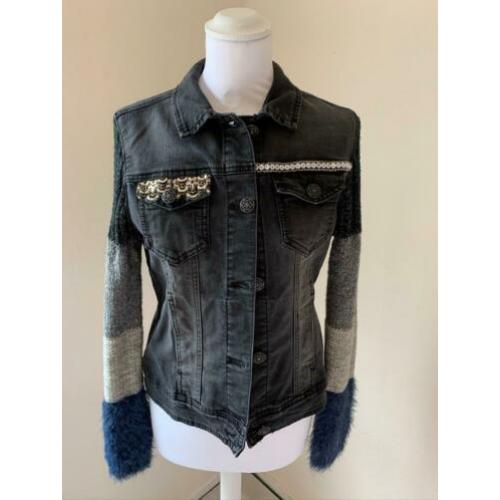 Desigual jasje, mt 38