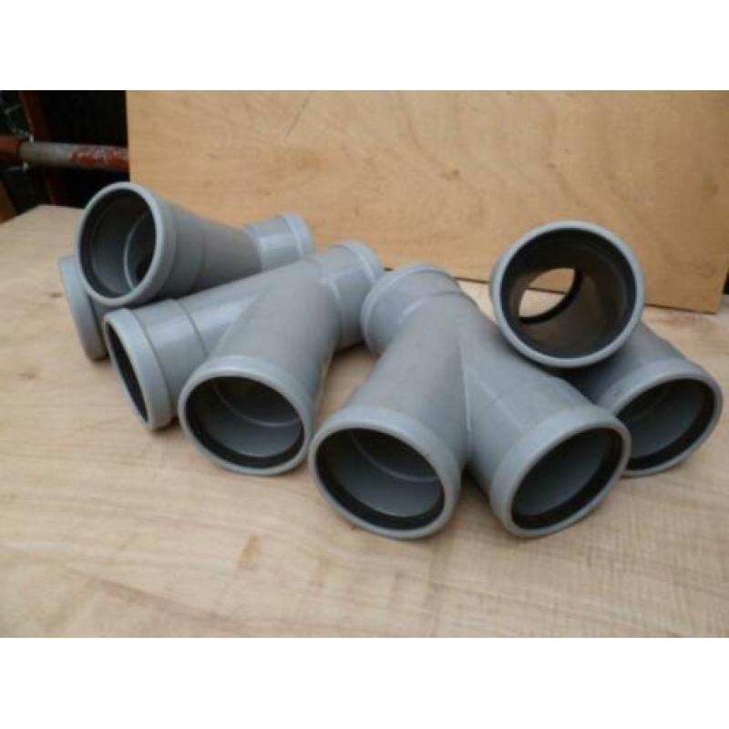 4 nieuwe stroom T riool 3x sok met rubber 110 mm