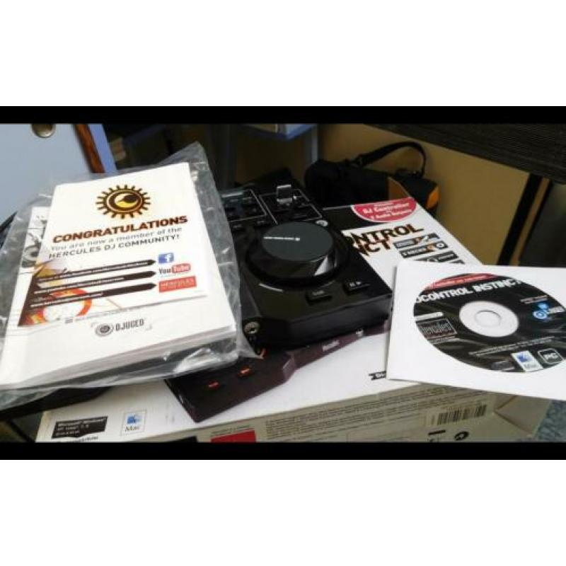 Nieuw dj speaker set 2.060 met dj instinct controller.