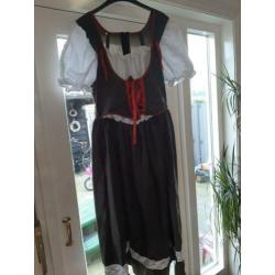 Lederhosen en Dirndl / Tiroler kleding +pruik, hoed, bretels