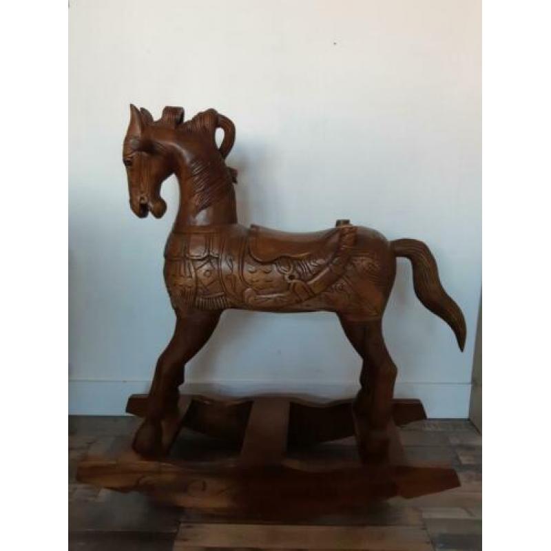 hobbelpaard nieuw 93 cm hoog massief hout eyecatcher gaaf