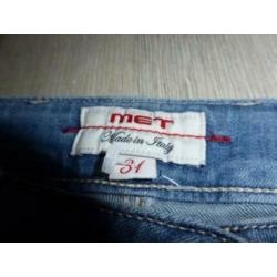 Met mooi jeans broek mt. 31