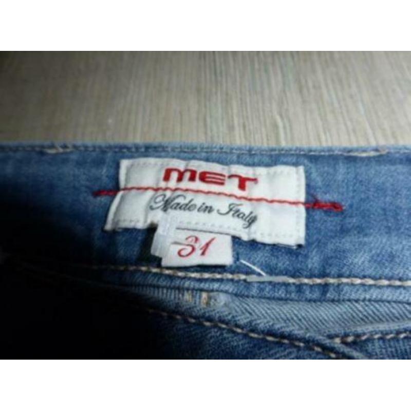 Met mooi jeans broek mt. 31