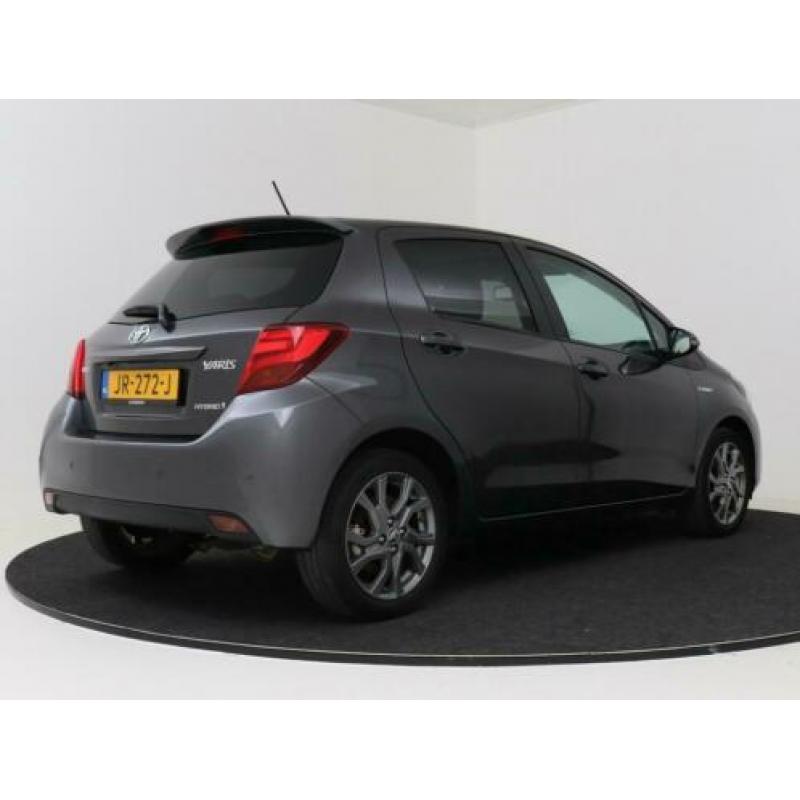Toyota Yaris 1.5 Hybrid Dynamic | Navigatie | Panodak | Clim