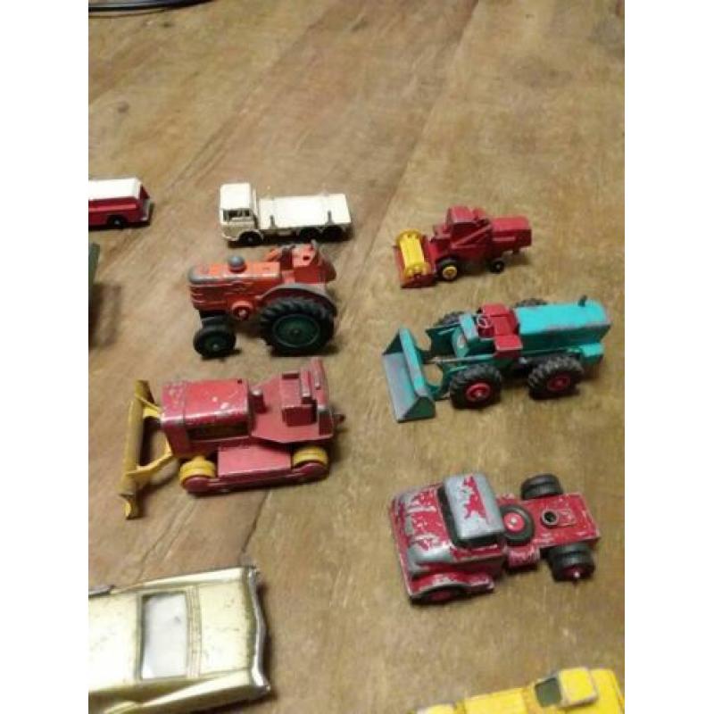 Aangeboden leuk aantal model auto's