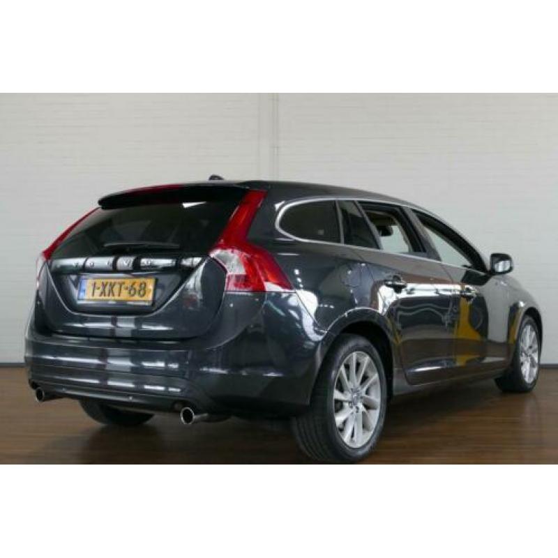 Volvo V60 1.6 T3 Summum CLIMA / CRUISE / LMV / PDC / LEER /