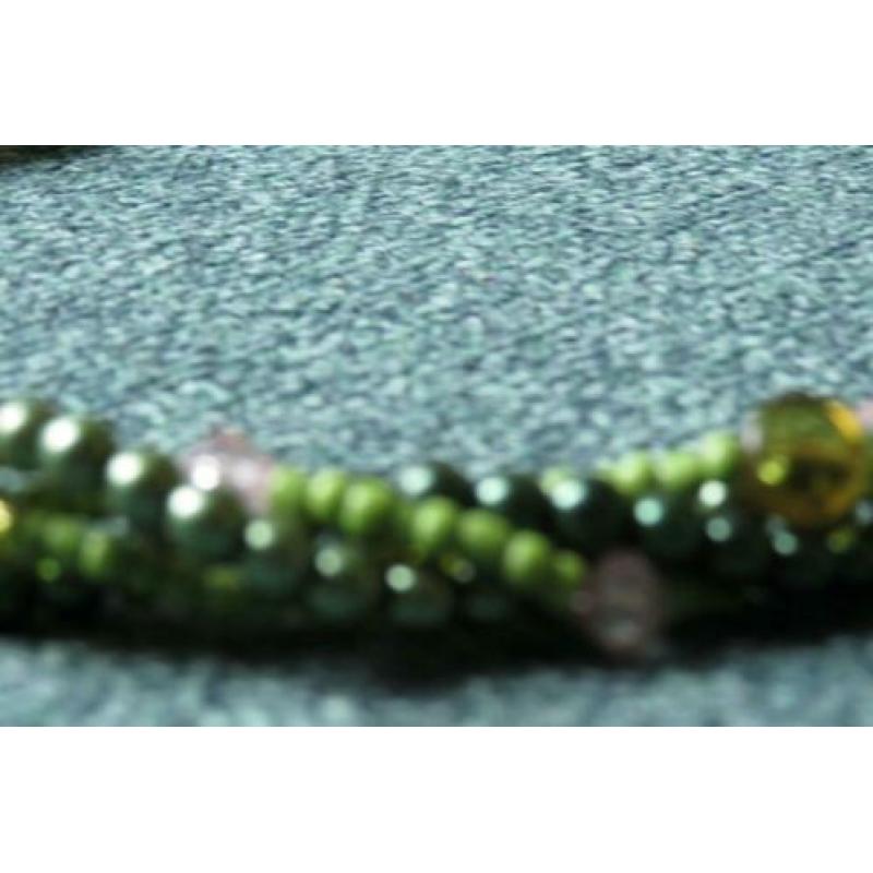 Groene kralen ketting 5 verschillende kleuren