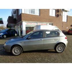 Alfa Romeo 147 1.6 T.Spark Progression (bj 2006)