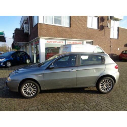 Alfa Romeo 147 1.6 T.Spark Progression (bj 2006)