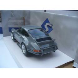 Porsche 911 2.8 RSR Grijs Solido 1/18