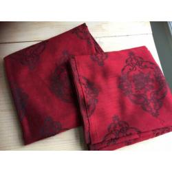 vintage gordijnen rood met roosjes