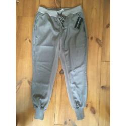 Rinascimento nieuwe taupe bruine baggy jogger broek L