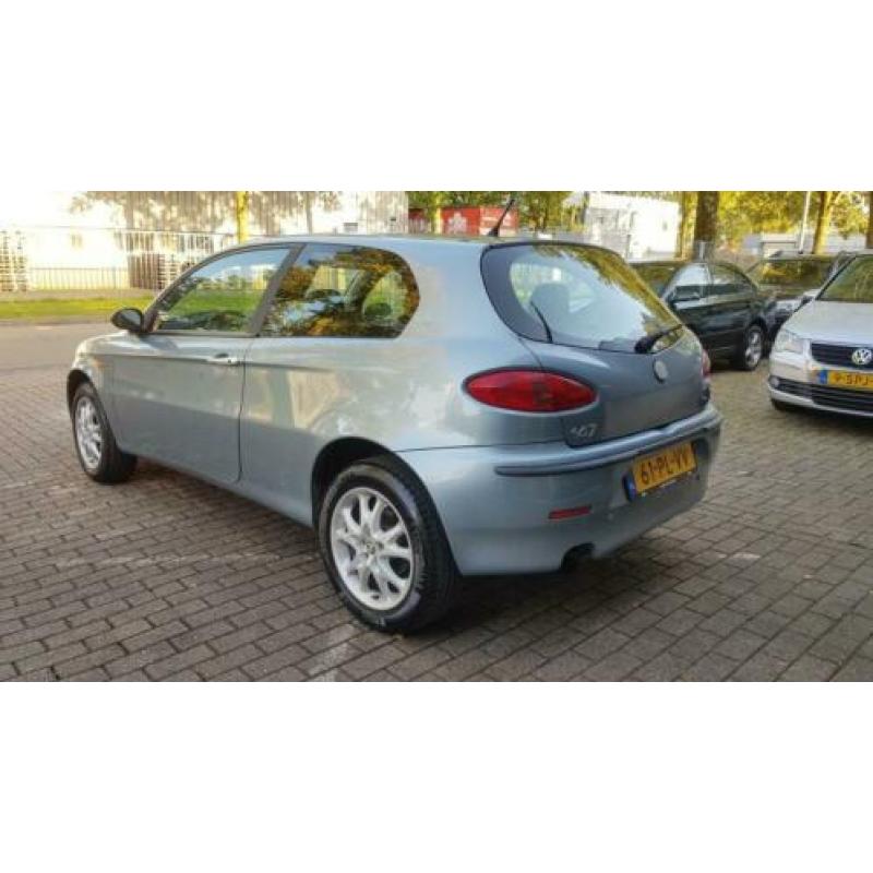 Alfa romeo 147 2.0 TS 1e Eig,ECC,Leder,Cruise.