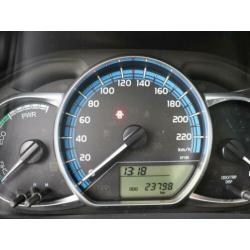 Toyota Yaris 1.5 Hybrid Dynamic | Navigatie | Panodak | Clim