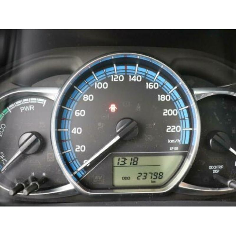 Toyota Yaris 1.5 Hybrid Dynamic | Navigatie | Panodak | Clim