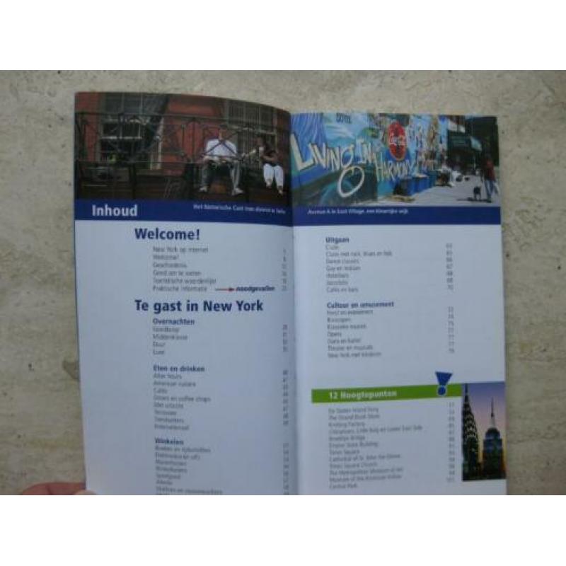 ANWB extra reisgids New York. (grote kaart niet aanwezig).