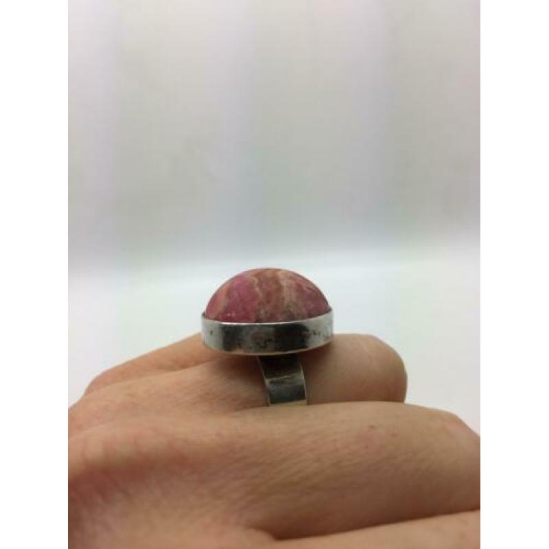 H142 Prachtige zilveren ring NE From Denmark rodochrosiet