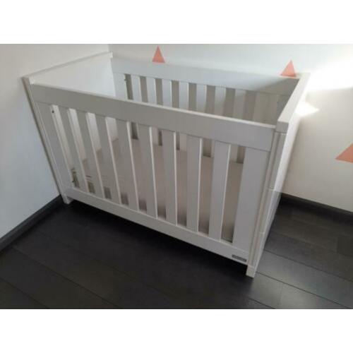 Complete babykamer interbaby Montreal hoogglans wit.