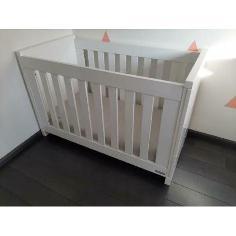Complete babykamer interbaby Montreal hoogglans wit.