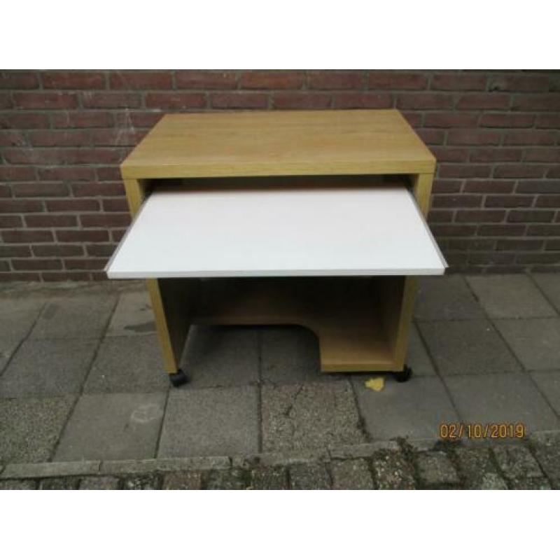 Buro met wieltjes 77 cm breed