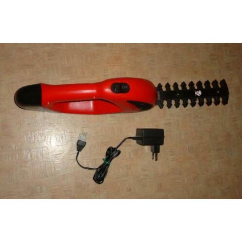 Black & Decker GS721 accu buxusschaar (6.0V)