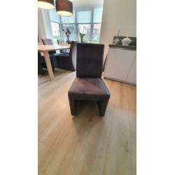 Zes stoelen