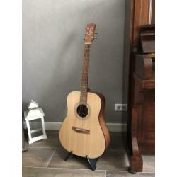 Prachtige gitaar met korting en extra's