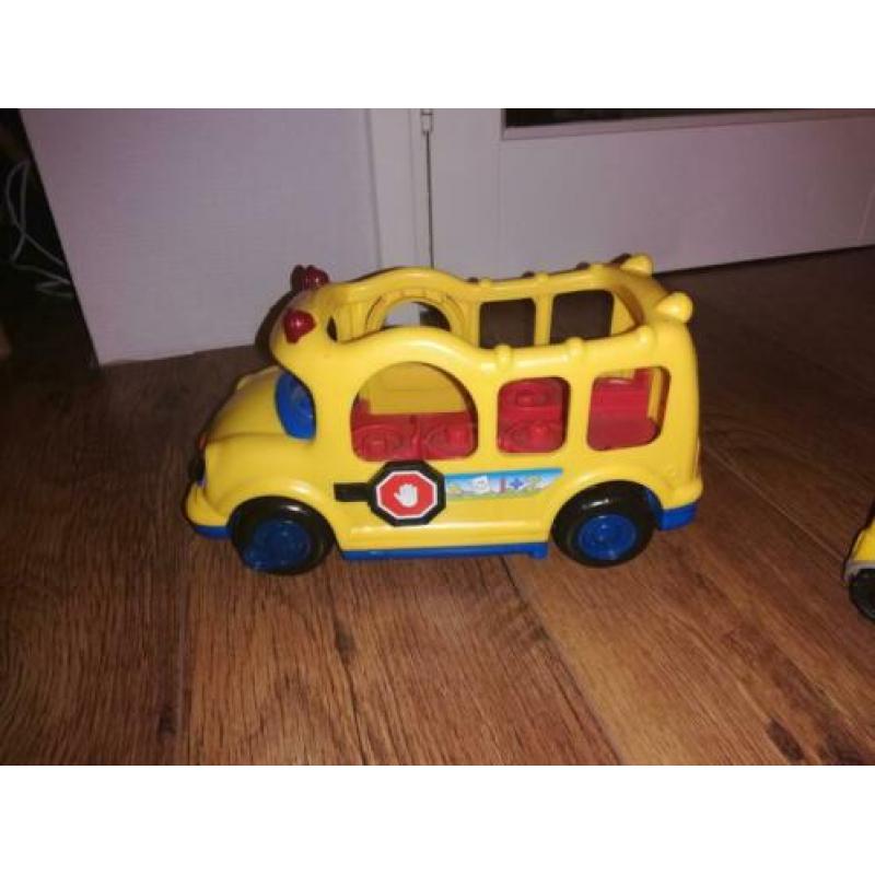 Little people huis, boerderij, 1 grote bus en 2 kleine