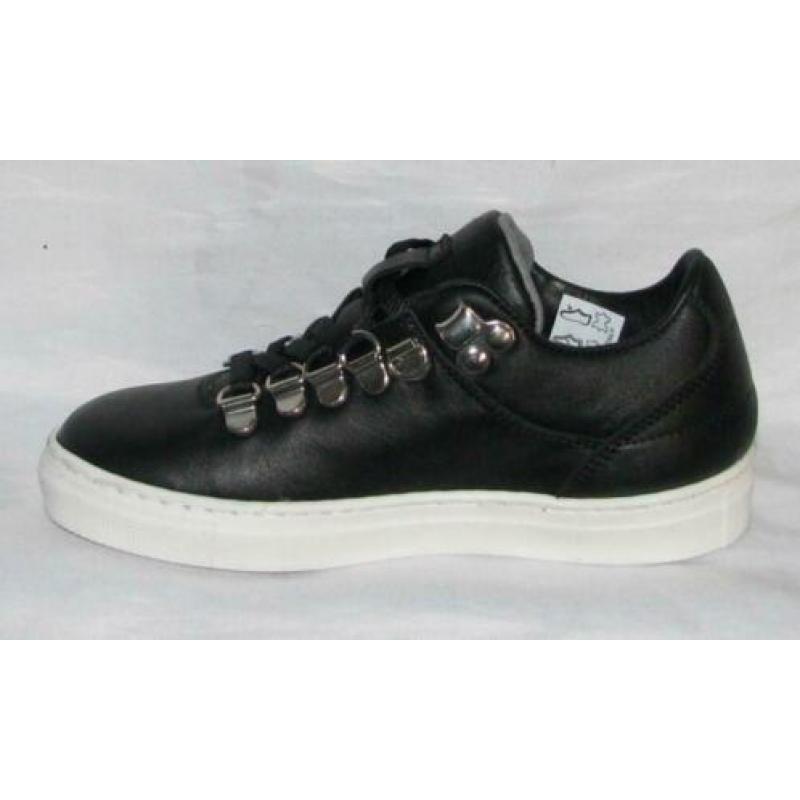 HIP maat 29 lerensneaker zwart veter - gratis verzenden