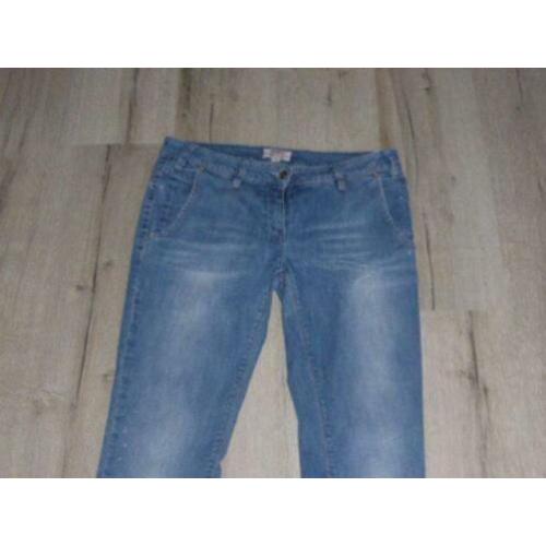 Met mooi jeans broek mt. 31