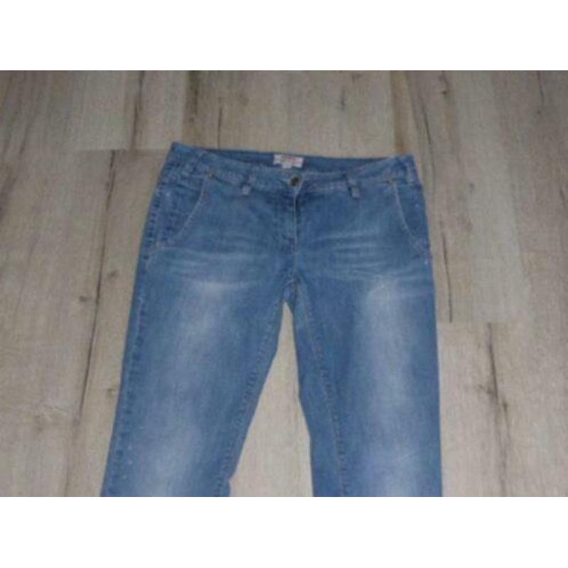 Met mooi jeans broek mt. 31