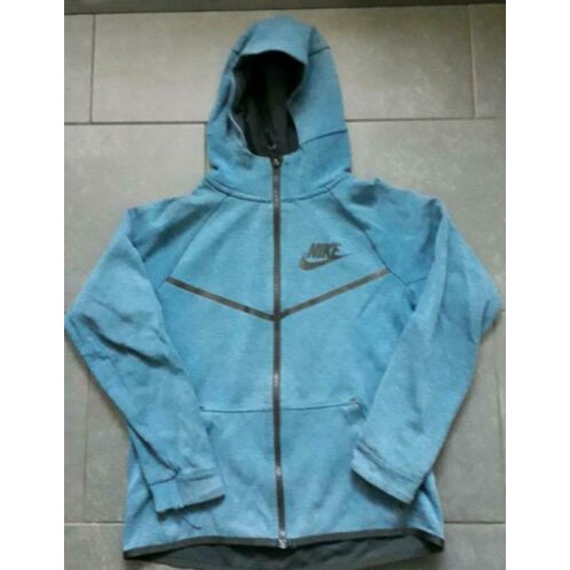 Nike tech fleece vest jongens maat L 147-158cm