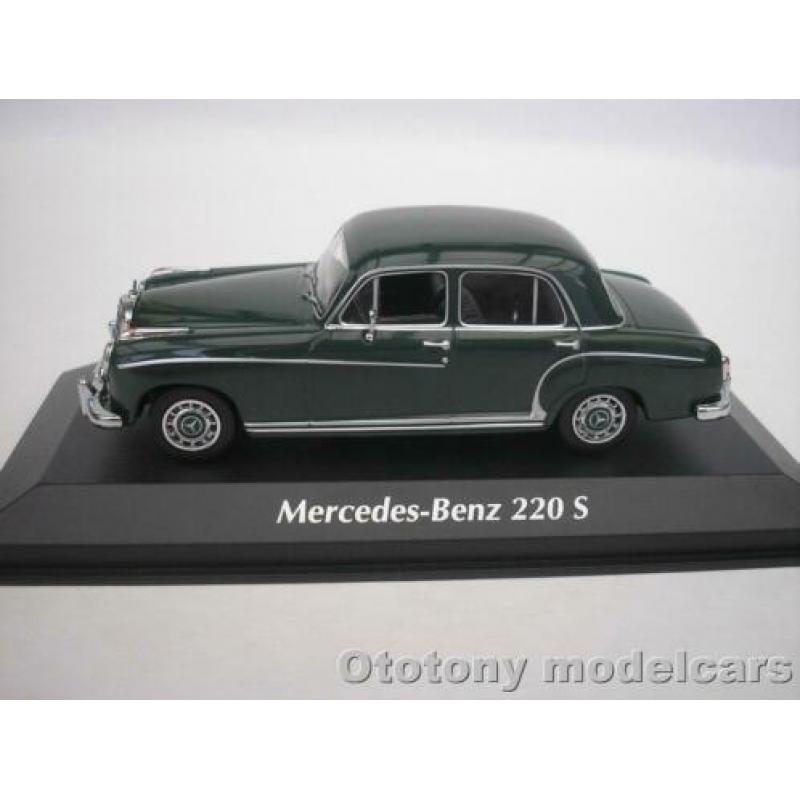 Mercedes 220 S 1956 Donker Groen 1/43 Maxichamps