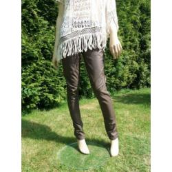 Nieuwe SUPERTRASH leatherlook broek taupe maten 30 en 31