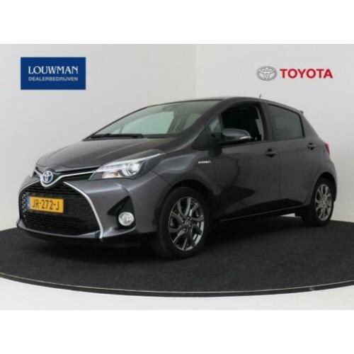 Toyota Yaris 1.5 Hybrid Dynamic | Navigatie | Panodak | Clim