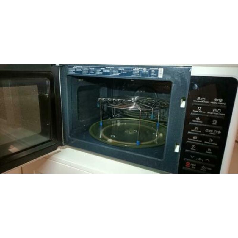 Samsung witte combimagnetron MC28H5015AW/EF