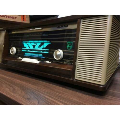 Vintage Philips buizenradio REVERBEO B7X14A