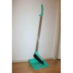 Bezem met blik,Nieuw €8,99 (NOG NOOIT GEBRUIKT!!)