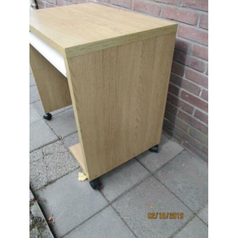 Buro met wieltjes 77 cm breed