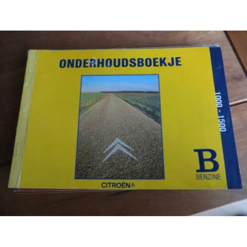 Citroen onderhoudsboekje benzinemodellen 1981, bijna blanco